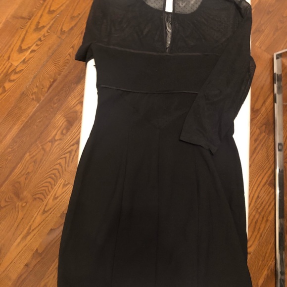 BCBG lace peekaboo LBD mini - Picture 2 of 2